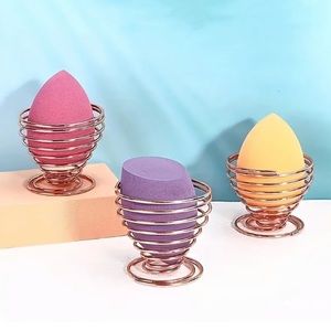 NWT METAL MAKEUP SPONGE HOLDER